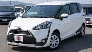 Toyota Sienta 2016